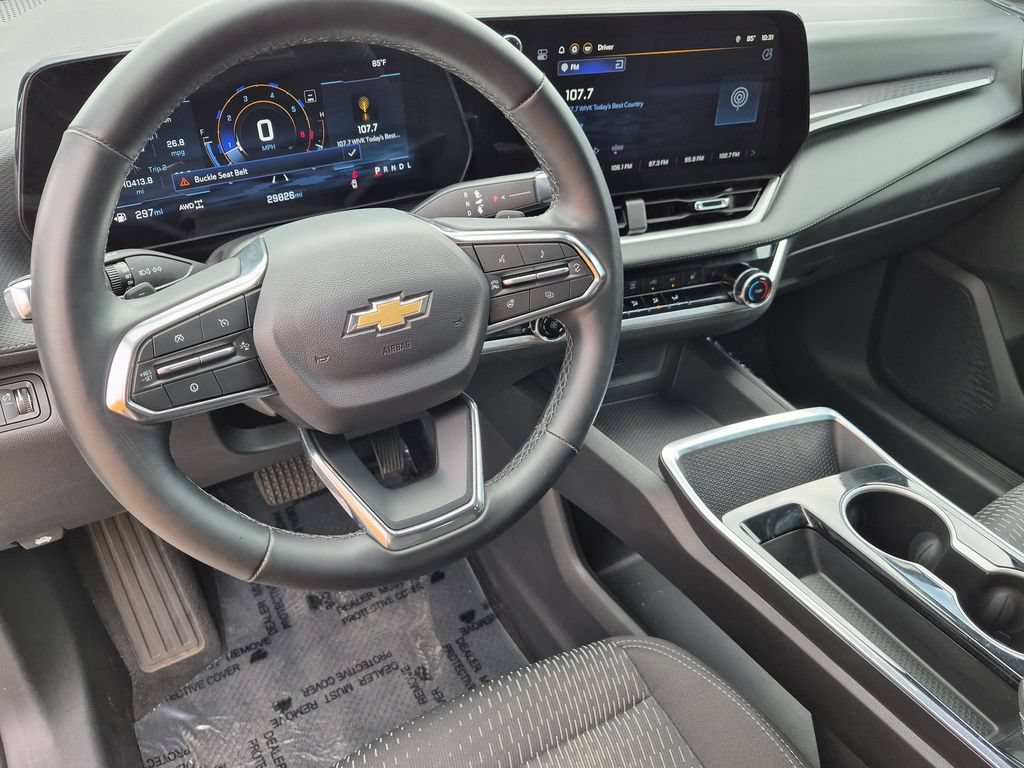 Used 2025 Chevrolet Equinox LT AWD/4WD image 13