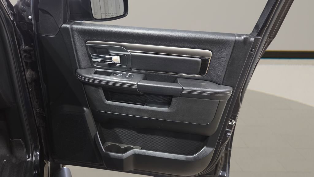 Used 2018 RAM 1500 Sport w/ Sport Premium Group image 27