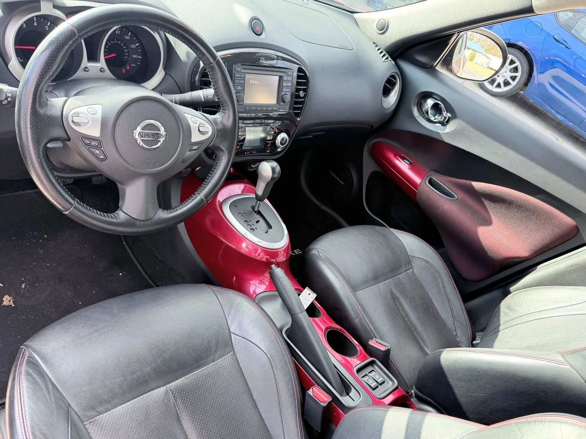 Used 2014 Nissan Juke SL w/ Premium Appearance Package image 9