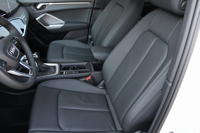 New 2025 Audi Q3 2.0T Premium image 6