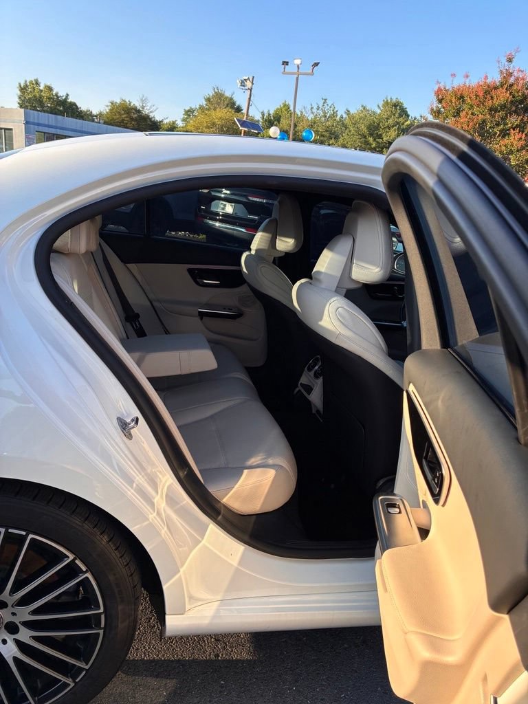 Used 2023 Mercedes-Benz C 300 4MATIC Sedan image 22