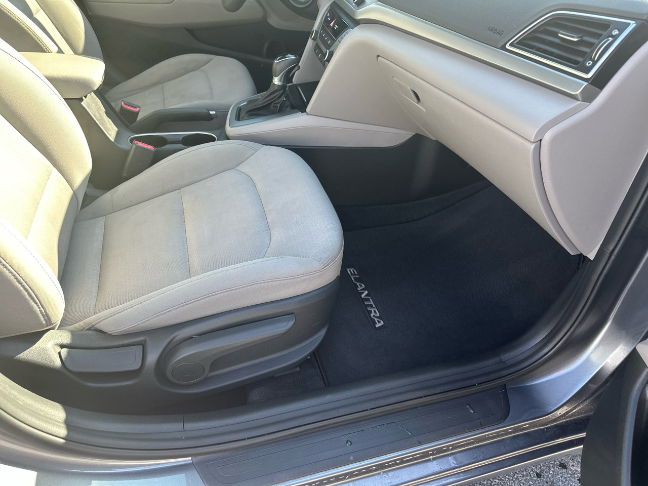 Used 2018 Hyundai Elantra SEL image 26