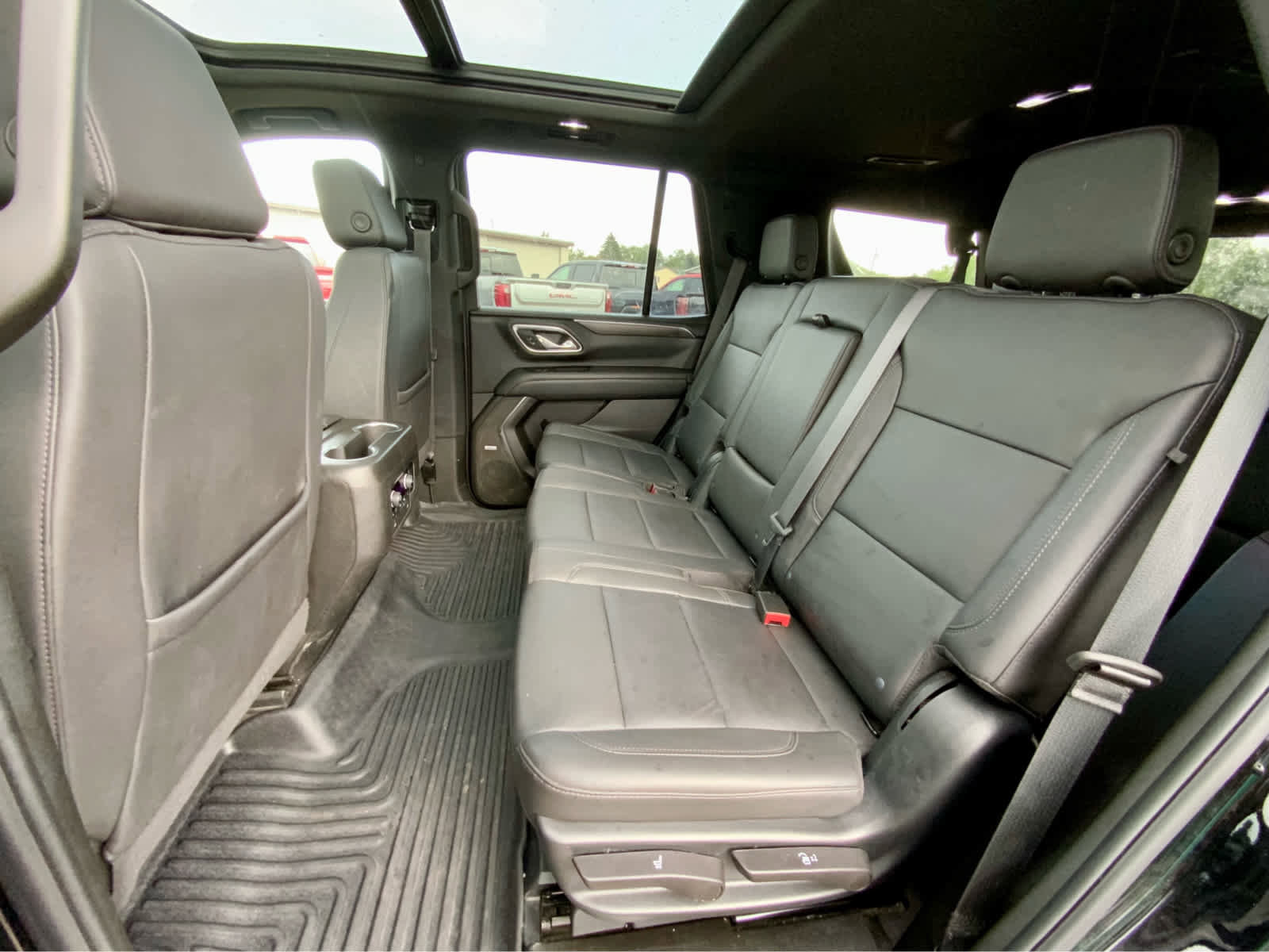 Used 2023 Chevrolet Tahoe Z71 w/ Off-Road Capability Package image 27