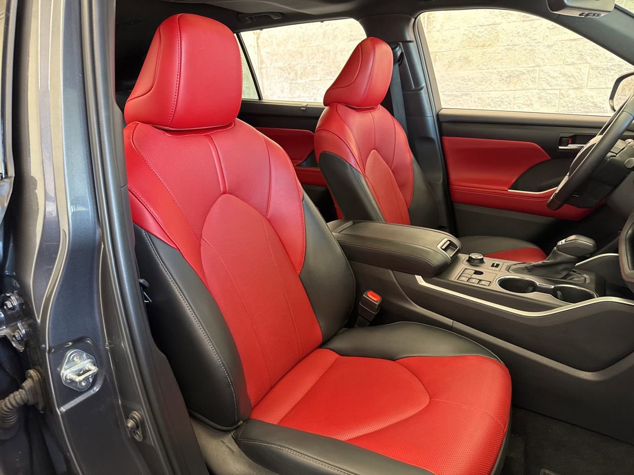 Used 2025 Toyota Highlander XSE image 52