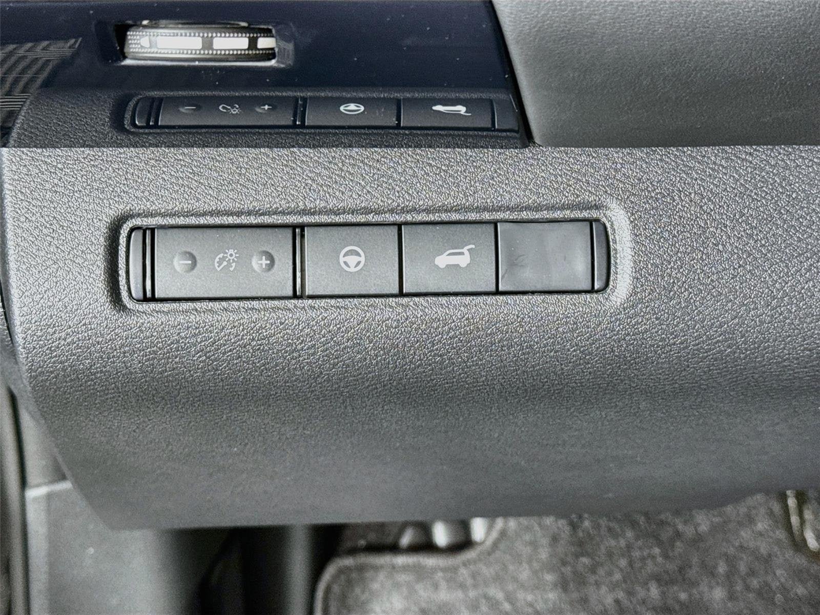 New 2026 Nissan Pathfinder SV FWD image 10