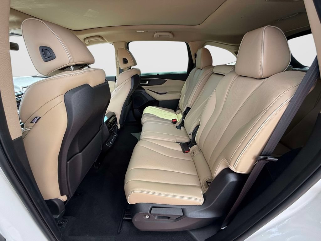Certified 2024 Acura MDX w/ Advance Package AWD/4WD image 11