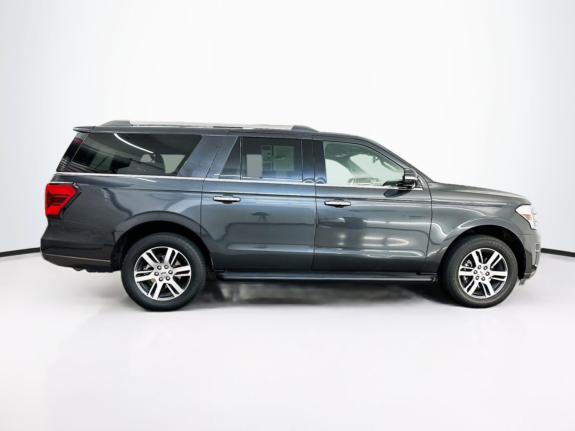 Used 2024 Ford Expedition Max Limited image 10