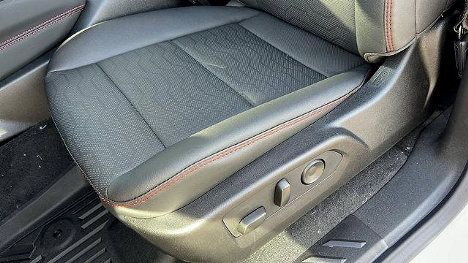 New 2026 Chevrolet Colorado Z71 w/ Technology Package image 19