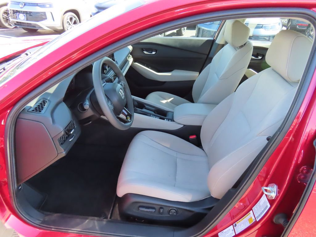 Used 2024 Honda Accord EX image 18