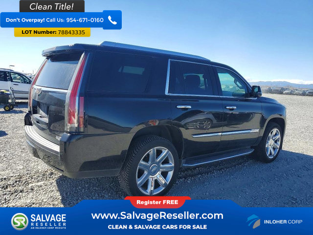 Used 2015 Cadillac Escalade Luxury AWD/4WD image 4