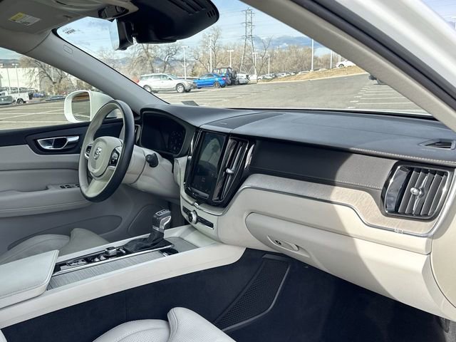 Used 2020 Volvo XC60 T5 Inscription w/ Protection Package Premier image 29