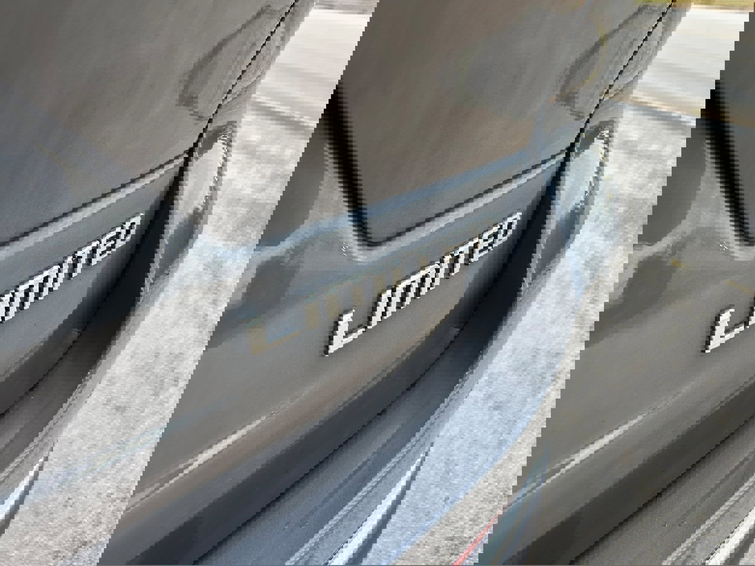 Used 2022 Jeep Grand Cherokee Limited image 5