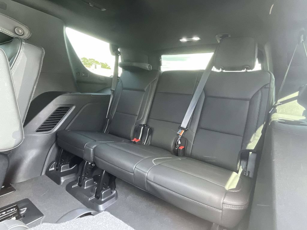 Used 2023 GMC Yukon Denali AWD/4WD image 12