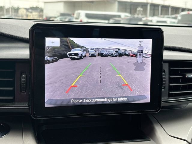 Used 2022 Ford Explorer XLT image 25