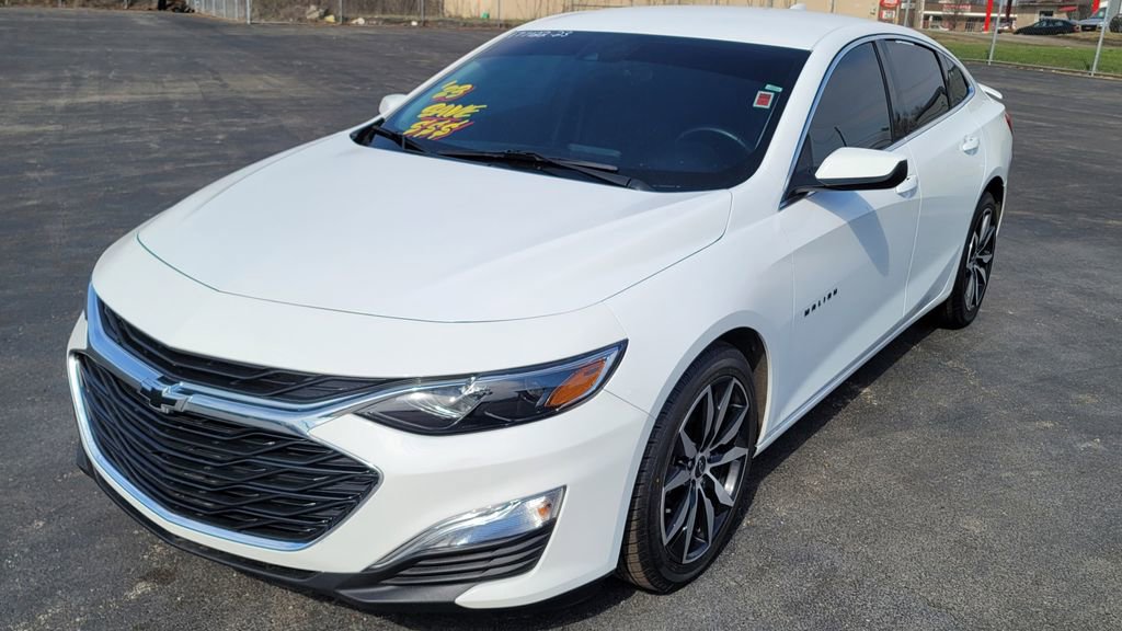 Used 2023 Chevrolet Malibu RS image 3