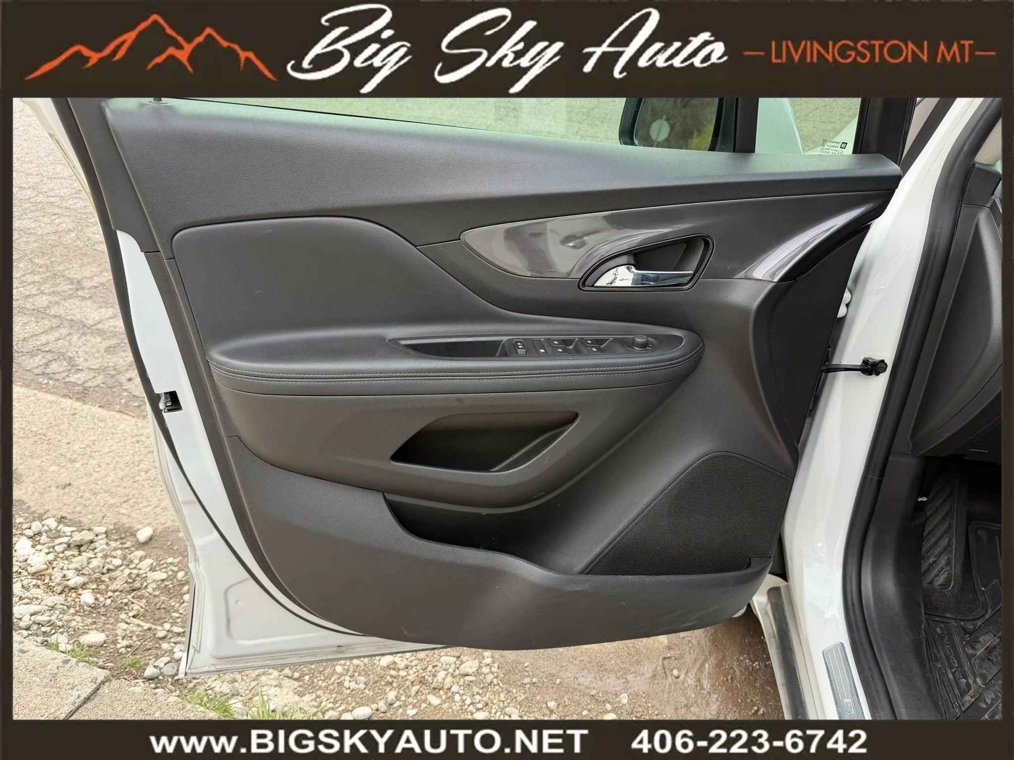 Used 2020 Buick Encore Preferred w/ Safety Package image 11