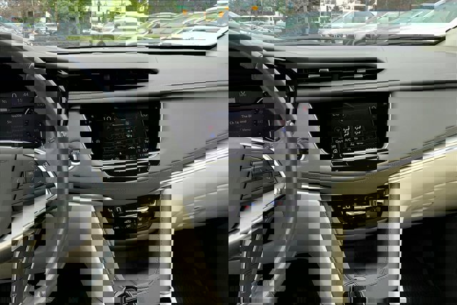 Used 2022 Cadillac XT5 Premium Luxury image 5