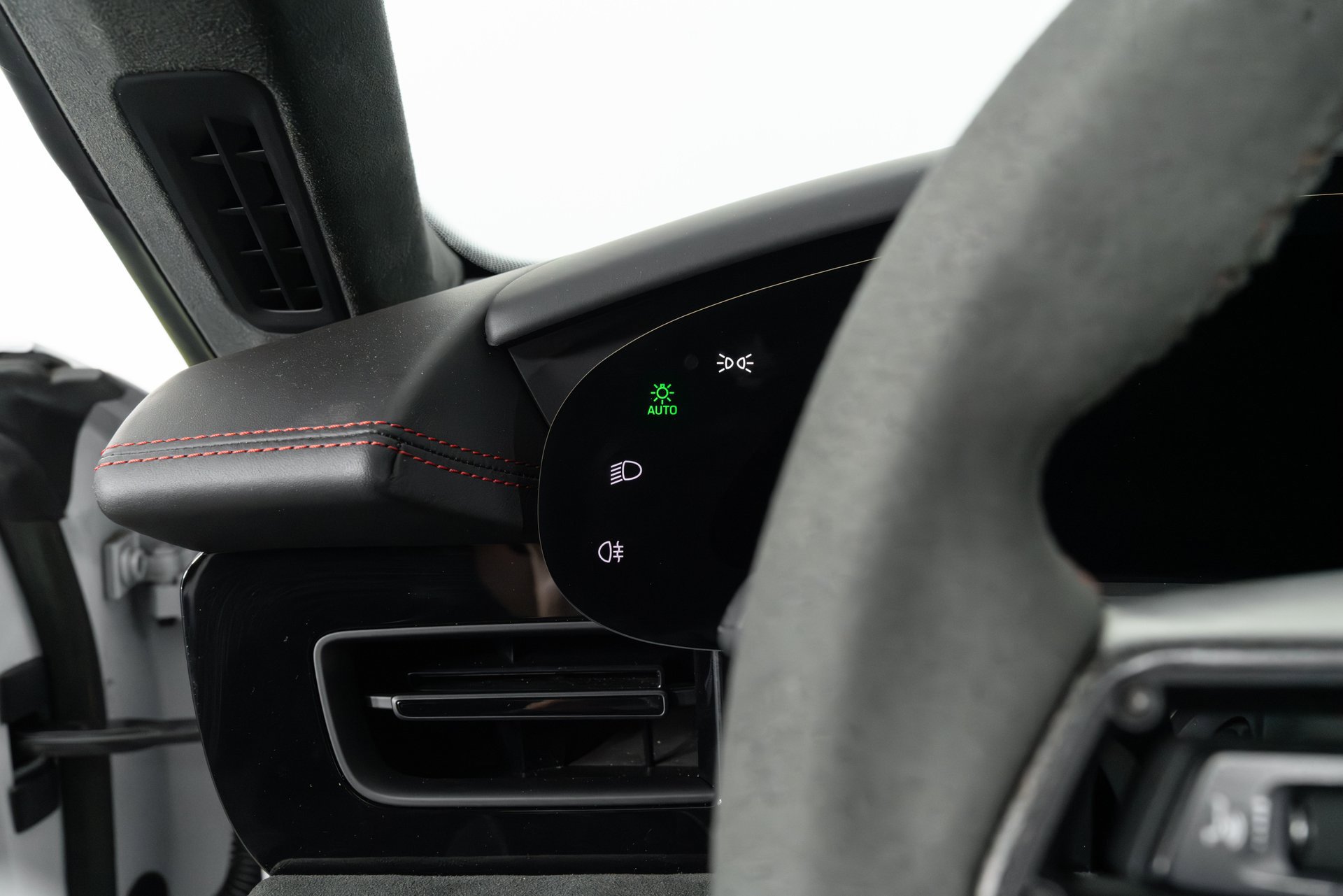 Used 2023 Porsche Taycan GTS AWD/4WD image 25