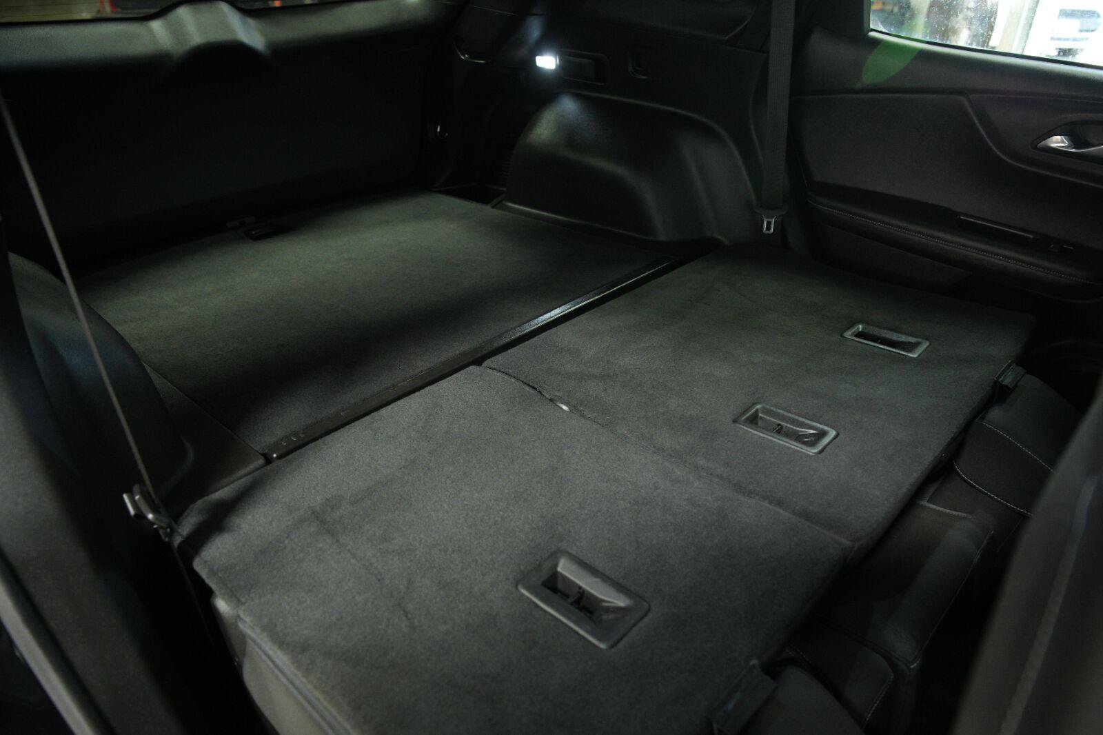 Certified 2025 Chevrolet Blazer LT FWD image 18