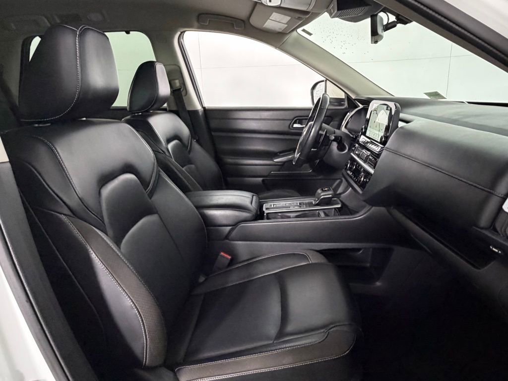Used 2024 Nissan Pathfinder SL image 34