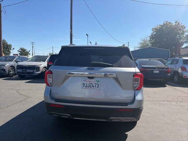 Used 2020 Ford Explorer XLT w/ Equipment Group 202A image 6