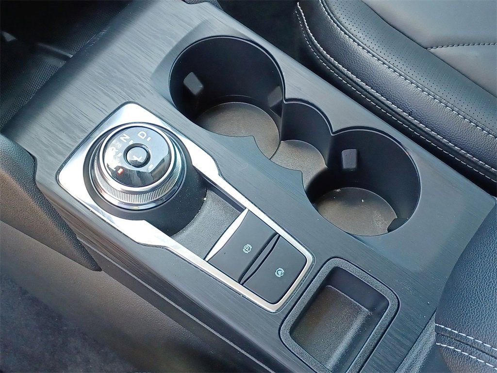 New 2025 Ford Escape Platinum w/ Premium Technology Package FWD image 16
