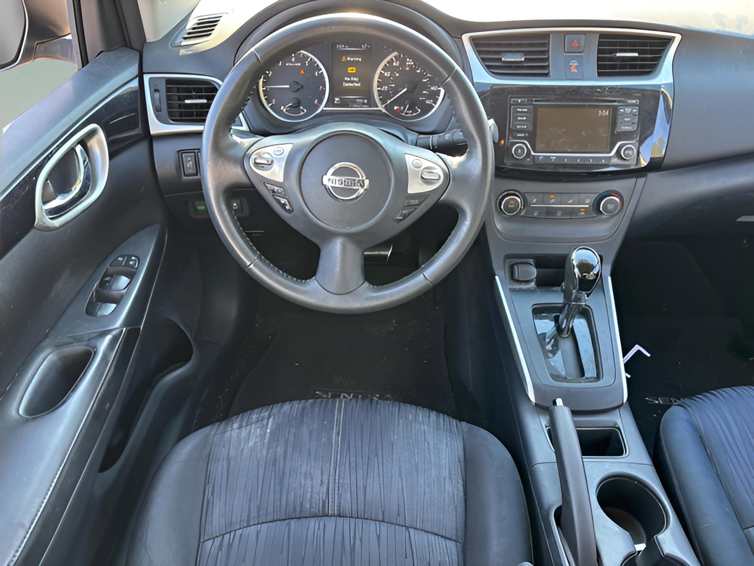 Used 2016 Nissan Sentra SV image 11