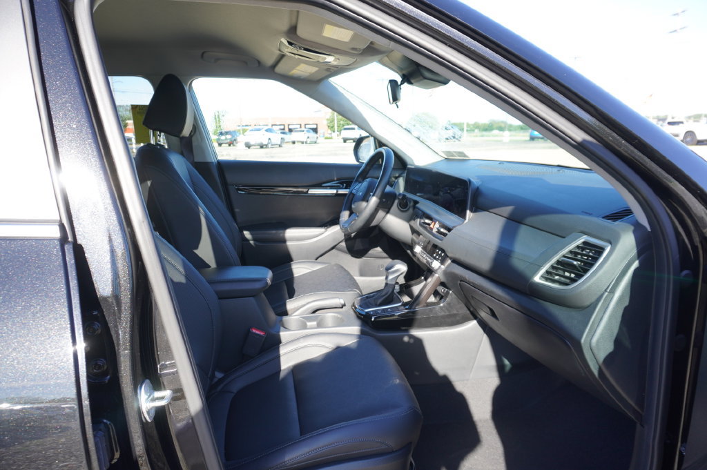 Used 2025 Kia Seltos EX AWD/4WD image 9