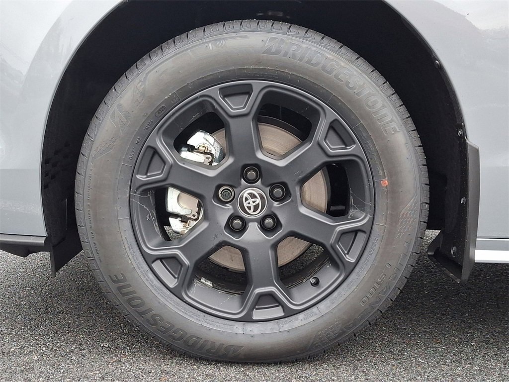 New 2026 Toyota Sienna XLE Woodland Edition image 18