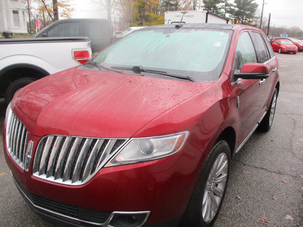 Used 2013 Lincoln MKX AWD image 1