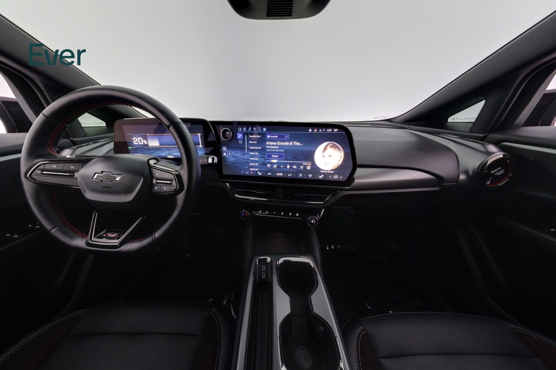 Used 2024 Chevrolet Equinox EV RS FWD image 26