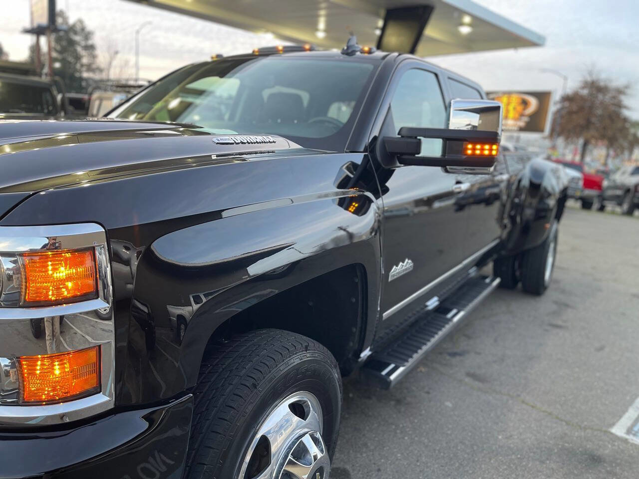 Used 2017 Chevrolet Silverado 3500 High Country w/ Duramax Plus Package image 65