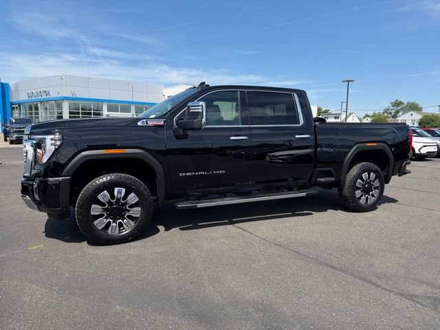 Used 2024 GMC Sierra 2500 Denali AWD/4WD image 4