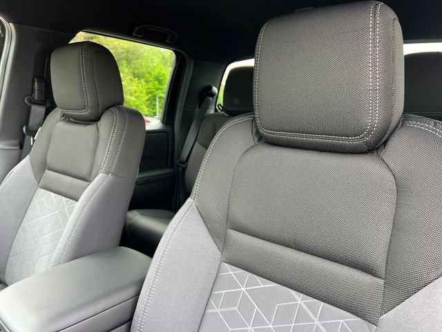 New 2026 Nissan Frontier SV w/ Tow Package AWD/4WD image 14