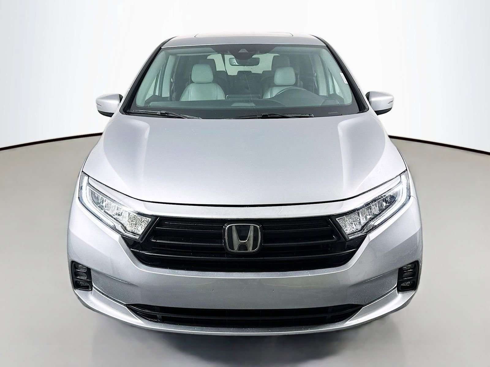 Used 2023 Honda Odyssey EX-L image 2