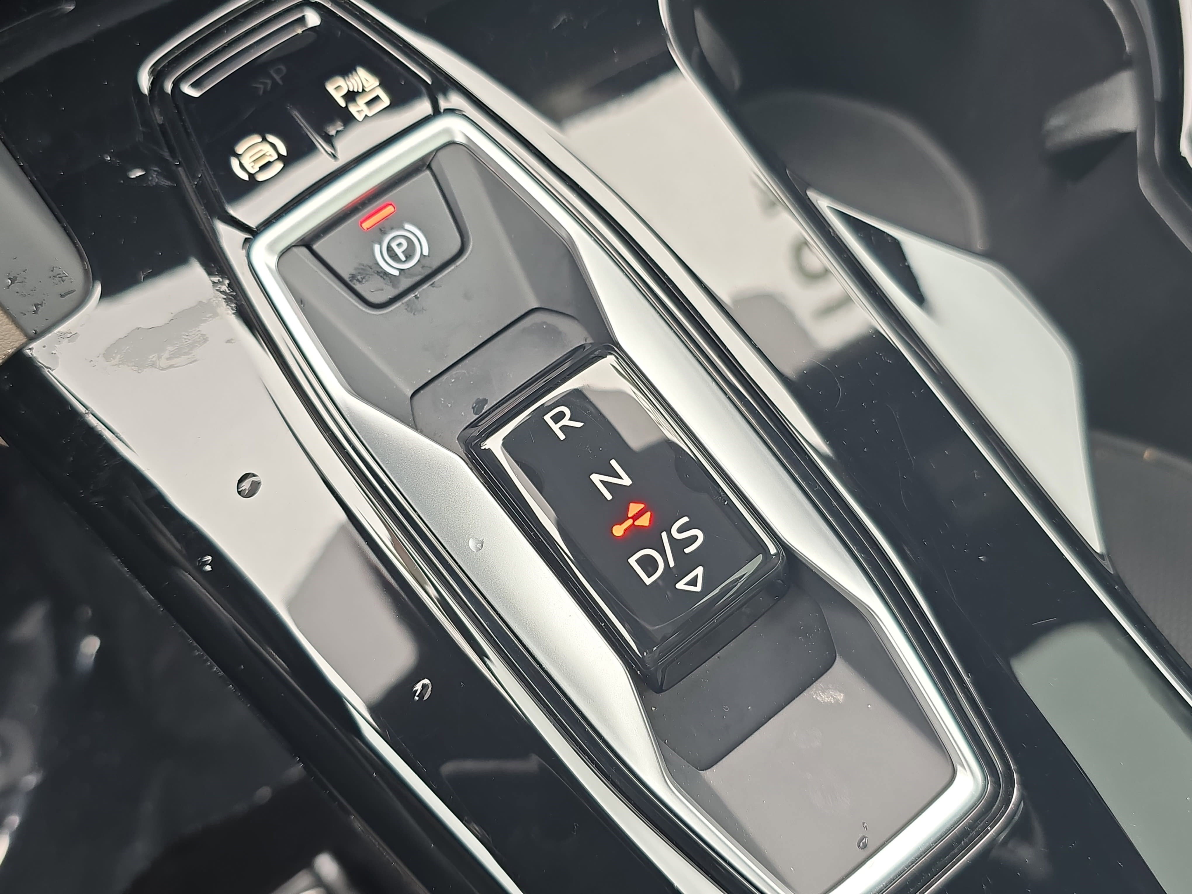 Certified 2025 Audi Q5 Premium w/ Convenience Package image 23