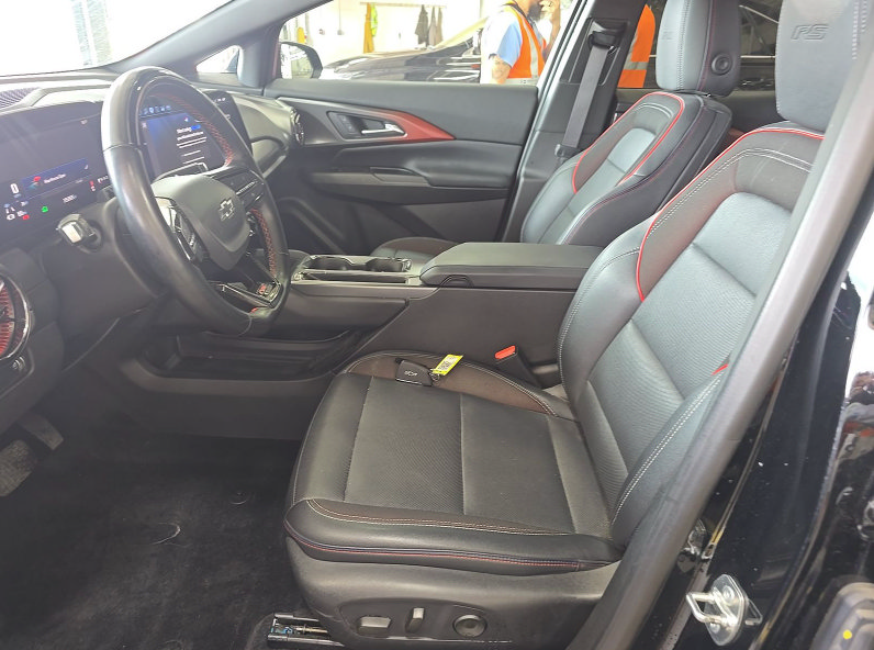 Used 2024 Chevrolet Equinox EV RS FWD image 8