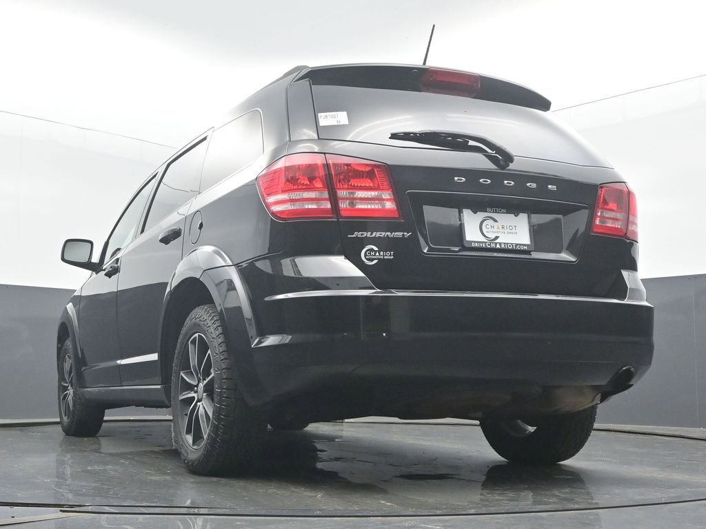 Used 2017 Dodge Journey SE w/ Flexible Seating Group image 50