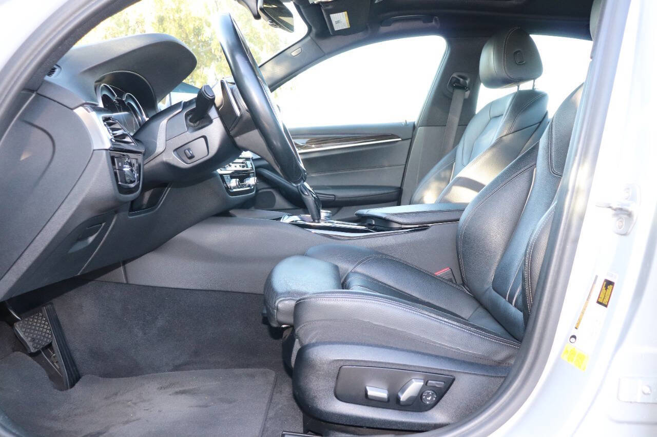Used 2017 BMW 530i RWD image 16