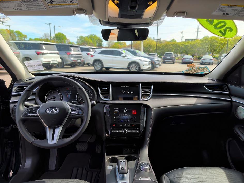 Used 2025 INFINITI QX50 Luxe image 11