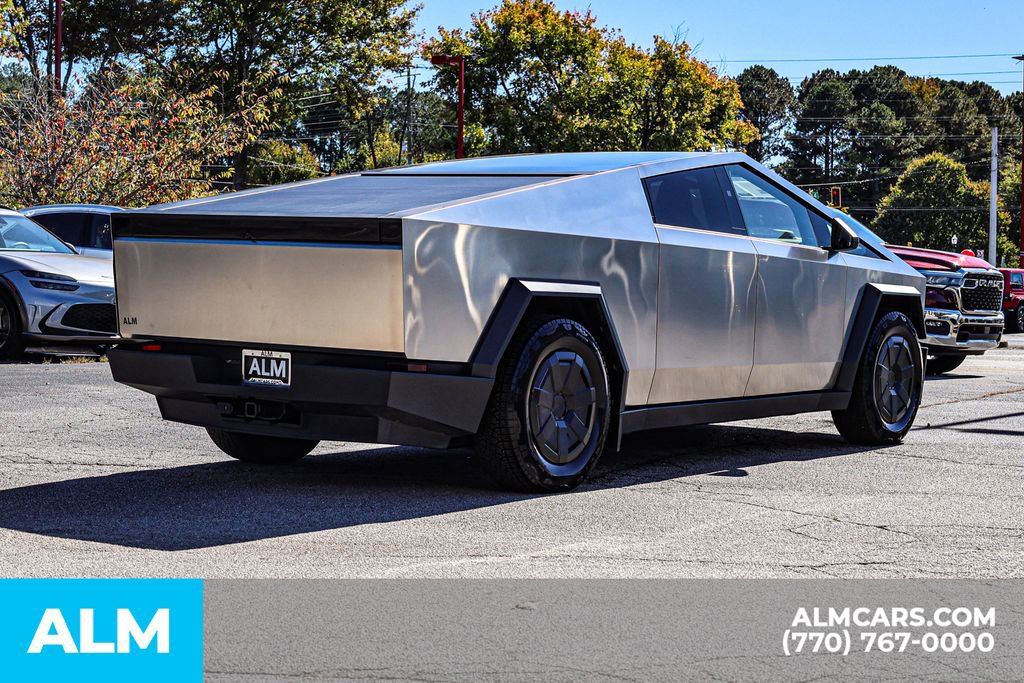 Used 2024 Tesla Cybertruck AWD Crew Cab image 6