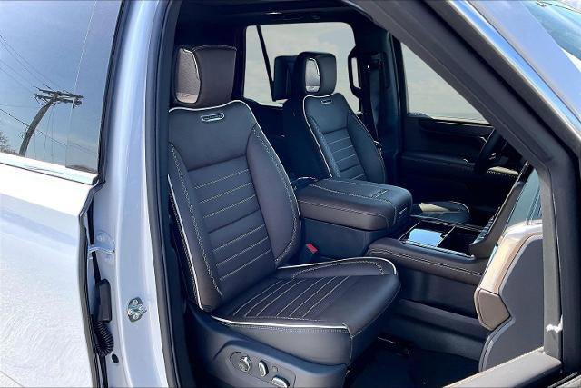 New 2026 GMC Yukon Denali Ultimate image 8