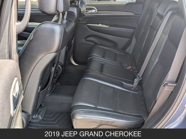 Used 2019 Jeep Grand Cherokee Limited w/ Luxury Group II AWD/4WD image 14