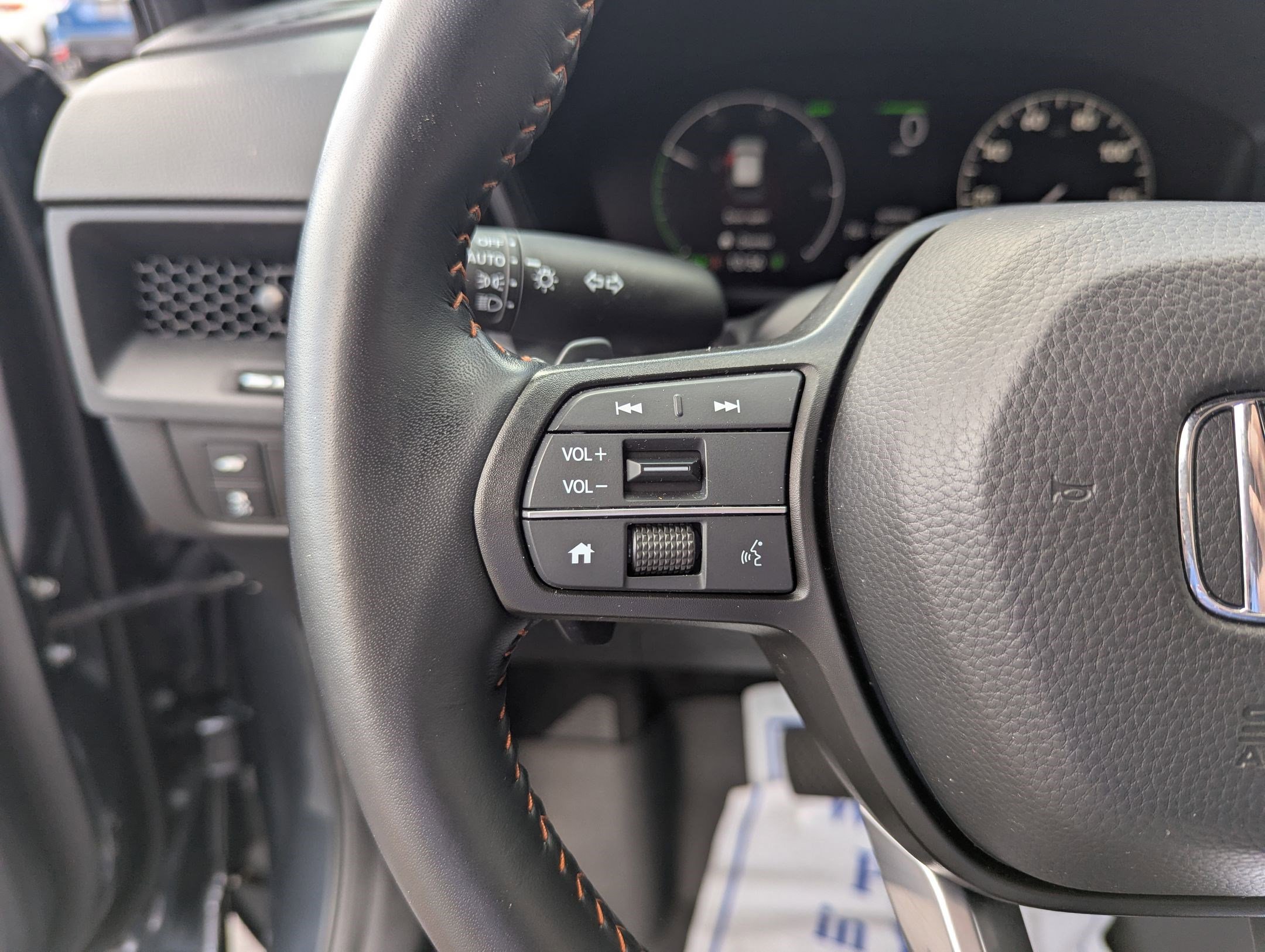 Used 2025 Honda CR-V Sport-L image 11