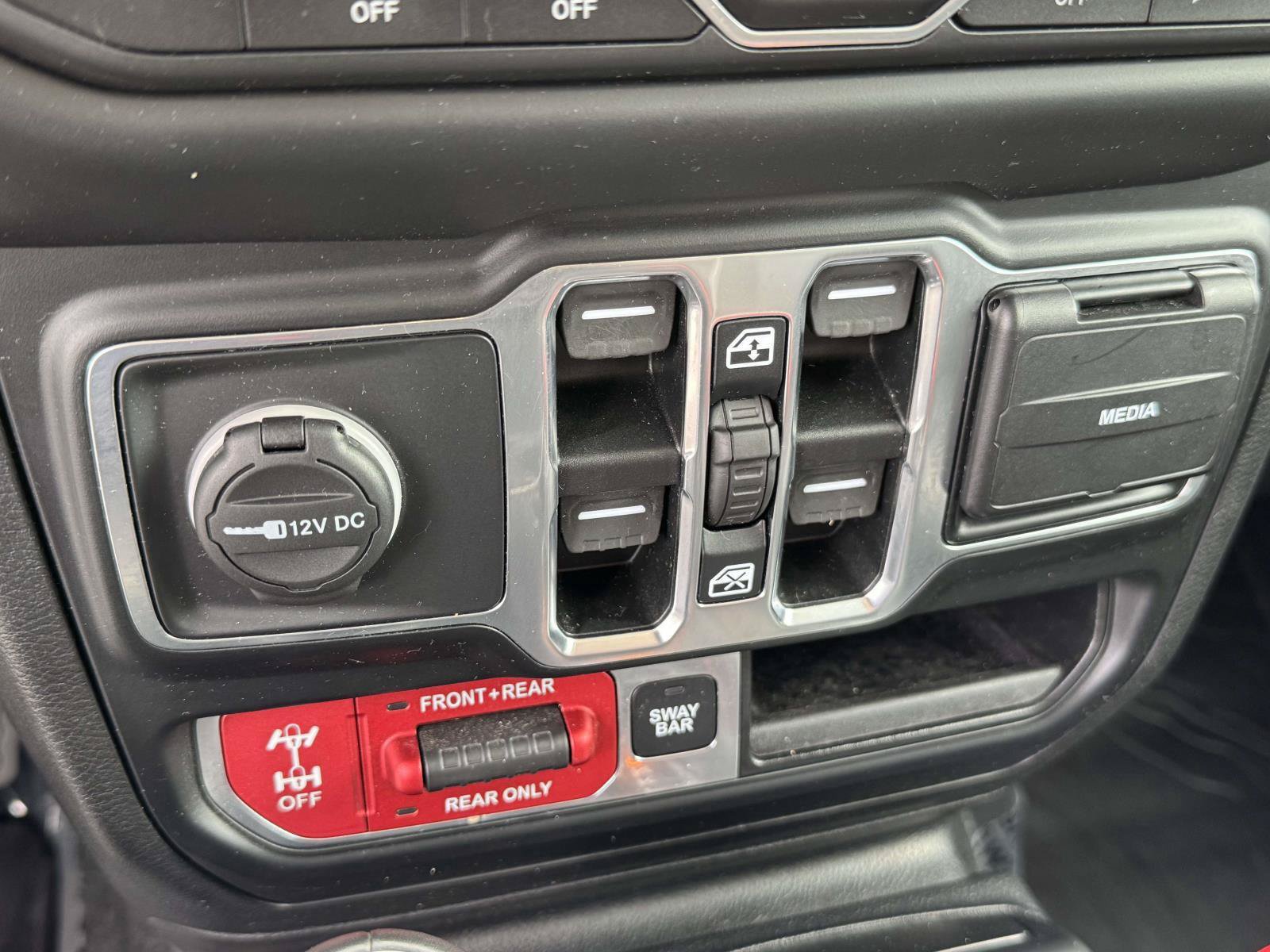 Used 2020 Jeep Wrangler Unlimited Rubicon AWD/4WD image 7