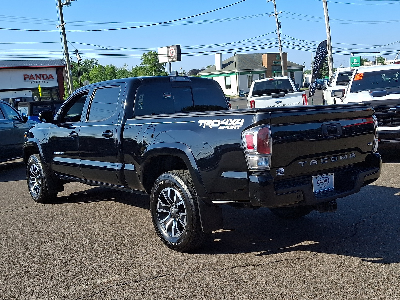 Used 2022 Toyota Tacoma TRD Sport w/ TRD Premium Sport Package AWD/4WD image 6