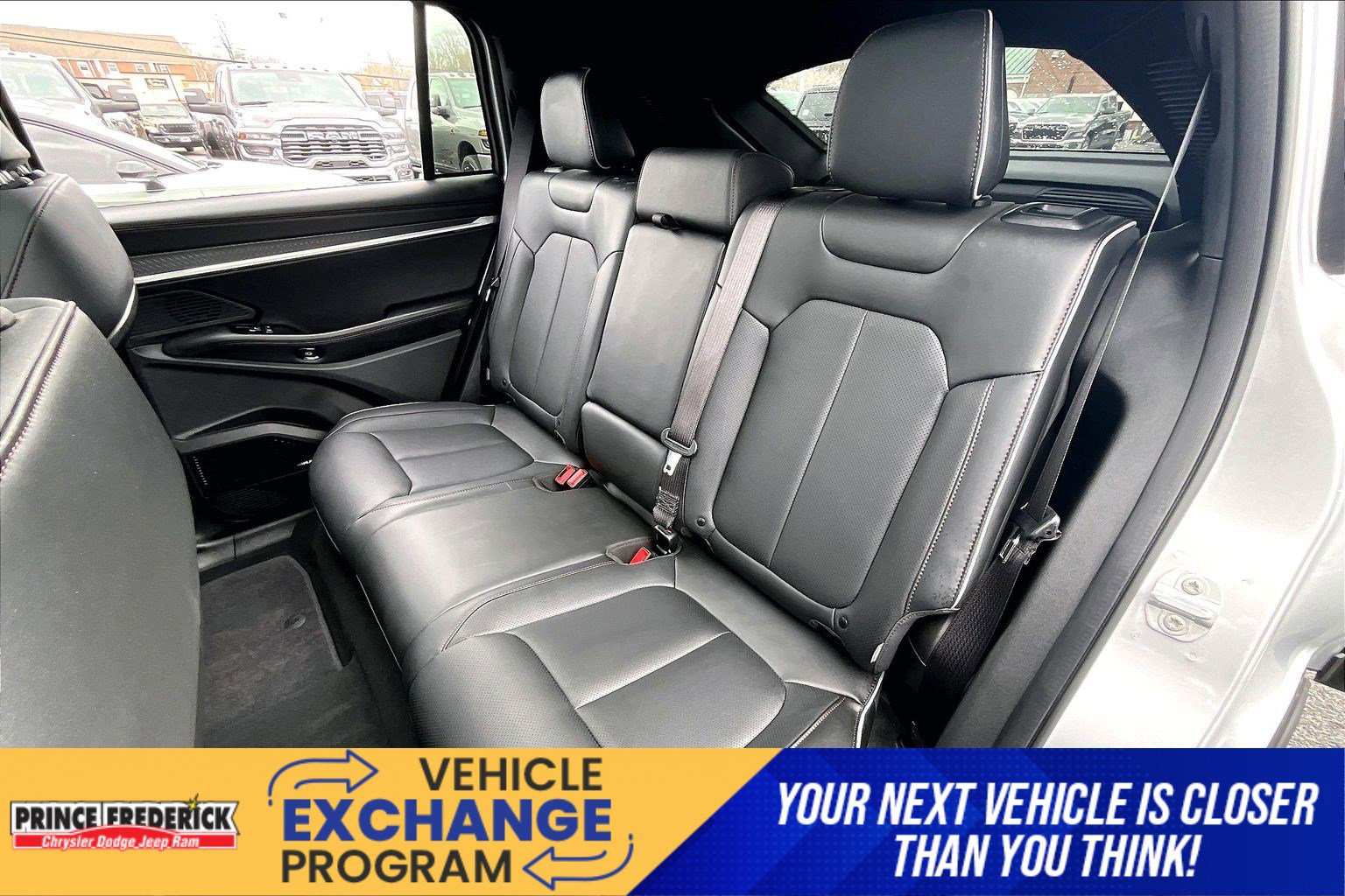 Used 2025 Jeep Wagoneer S Limited AWD/4WD image 22