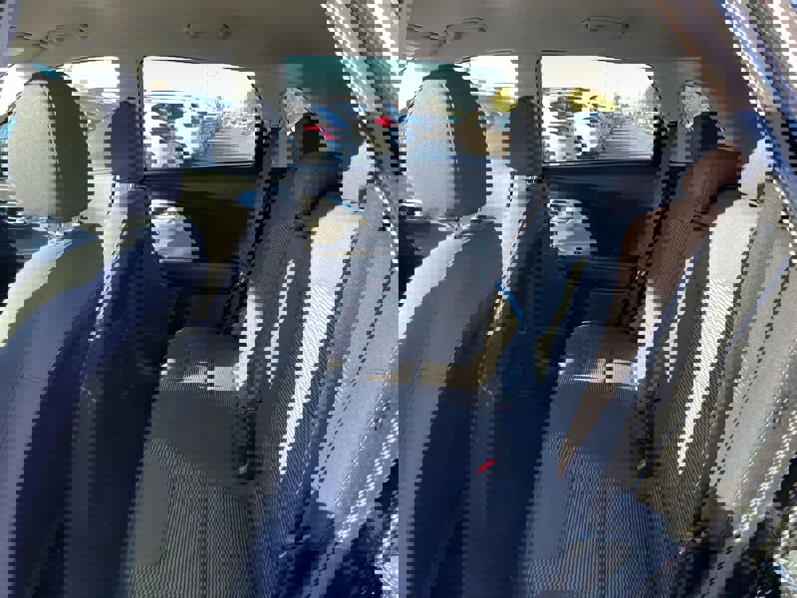 Used 2018 Kia Niro LX image 19