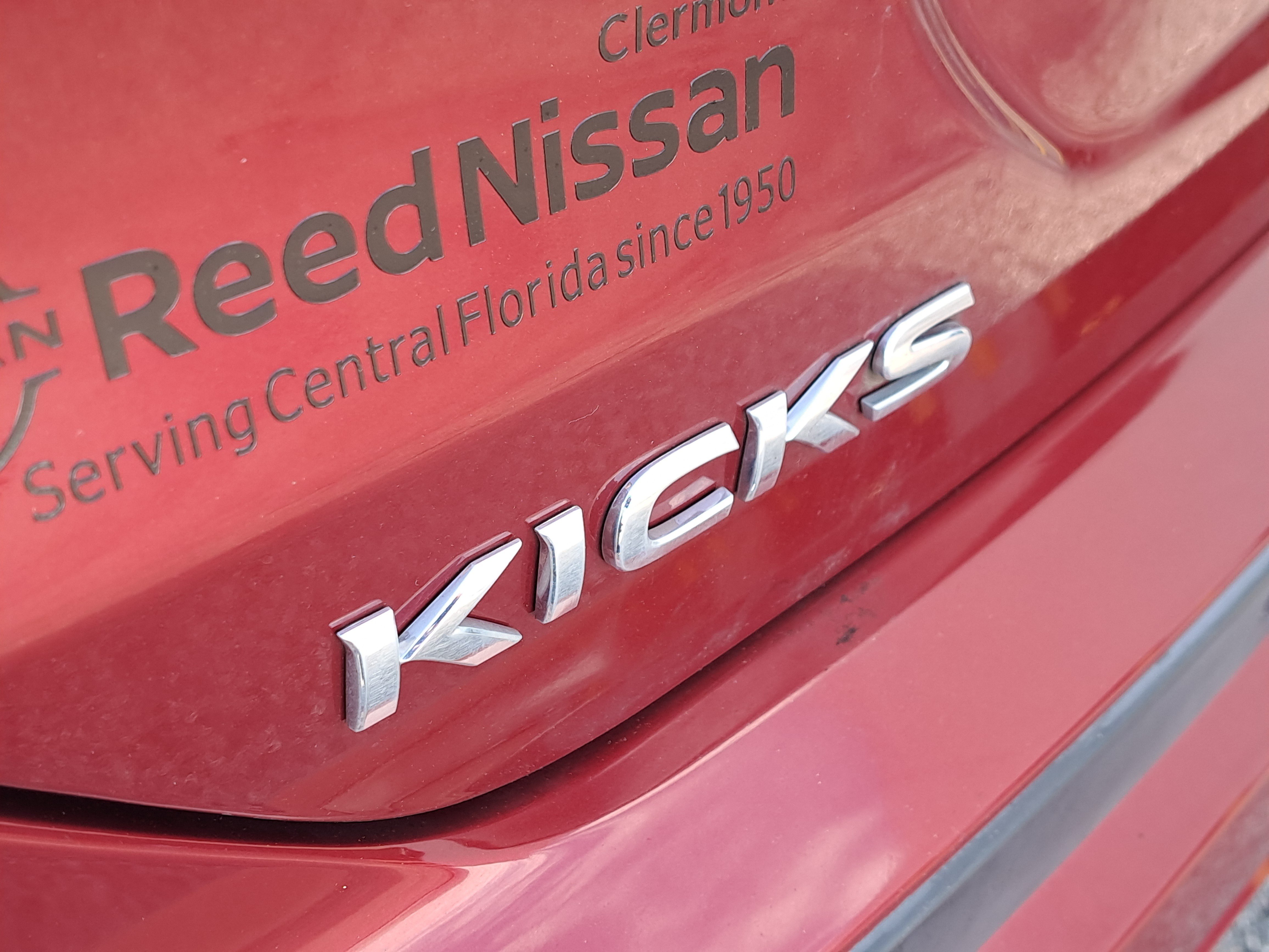 Certified 2021 Nissan Kicks SV FWD image 10