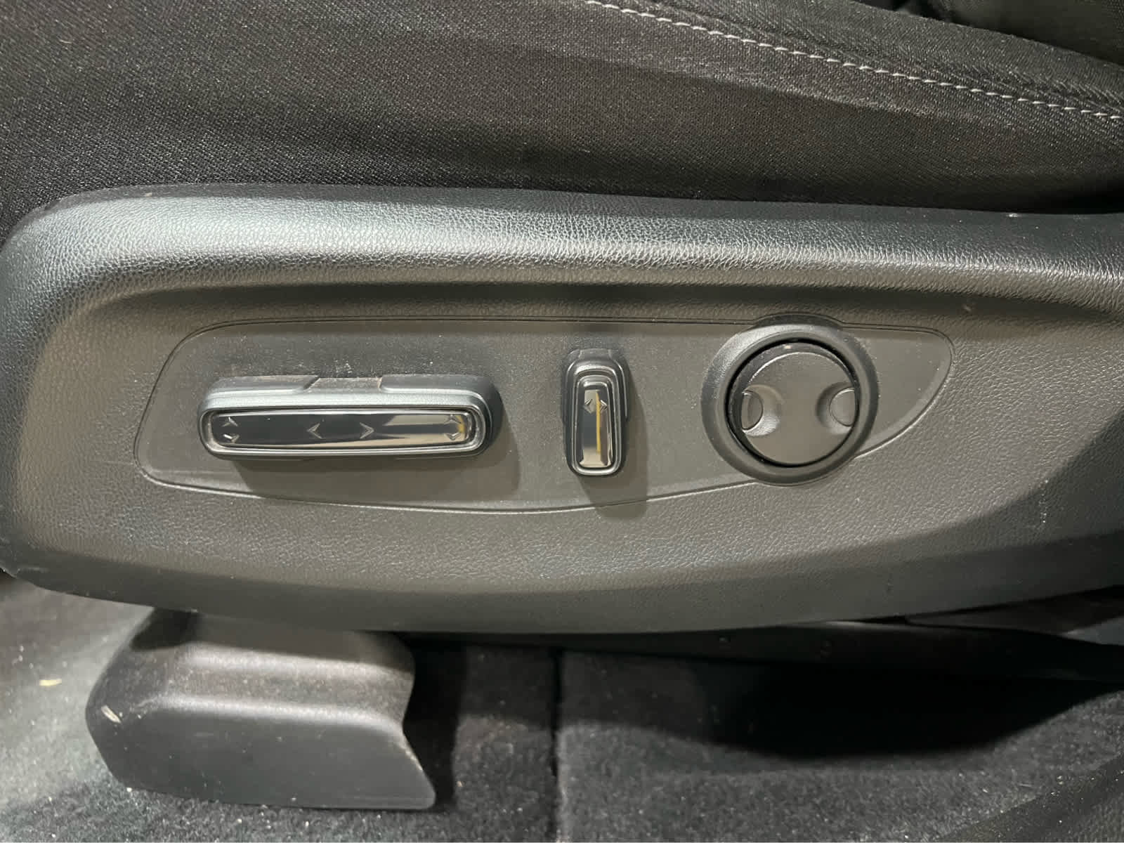 Used 2023 Honda CR-V EX image 13